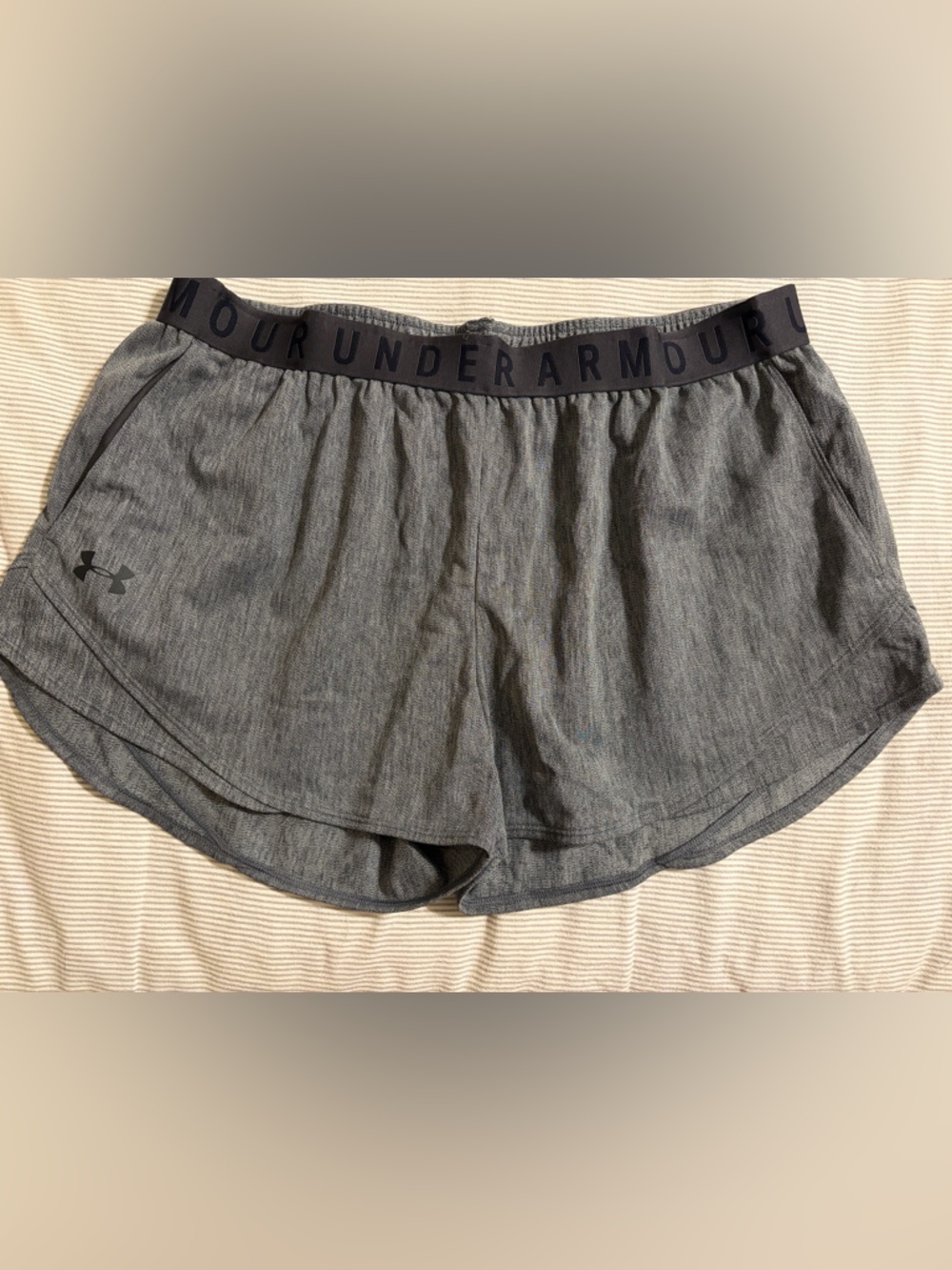 Under Armour Women's Play Up Shorts 3.0- Grey